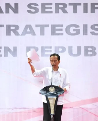 Penyerahan Sertifikat Tanah di Balikpapan, Presiden: Waktunya untuk Bekerja, Bukan untuk Berencana dan Berwacana