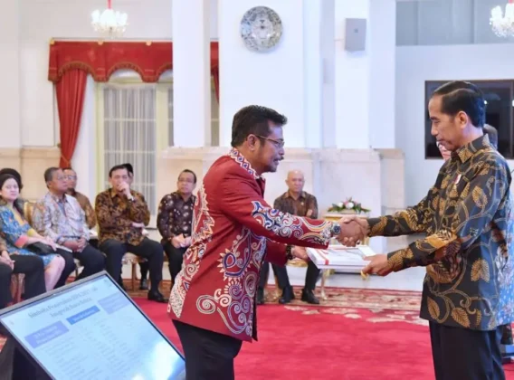 Serahkan DIPA 2017, Presiden Jokowi Ingatkan Jajarannya untuk Bergerak Cepat