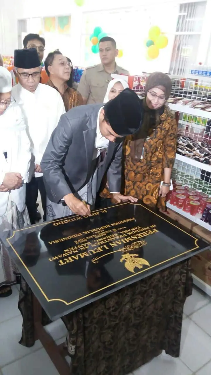 Presiden Luncurkan Ritel Modern LEU Mart