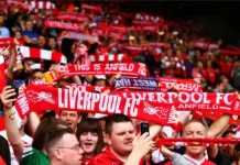 1.000 Penggemar Liverpool Terdampar di Bandara