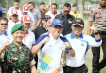 Tarian Sekapur Sirih Sambut Kirab Obor Asian Games di Jambi