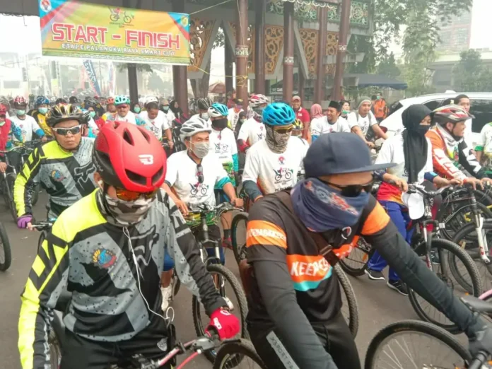 Kabut Asap Tak Halangi Kemeriahan Gowes Nusantara Kota Palangka Raya