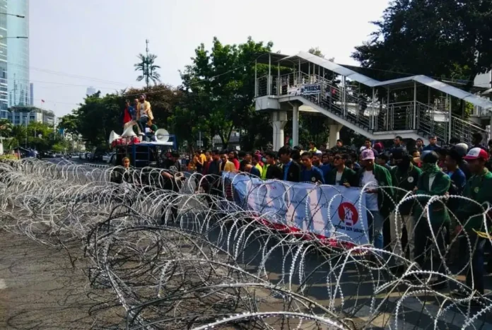 Gerakan BEM Jakarta Tuntut Jokowi Tidak Keluarkan Perppu KPK