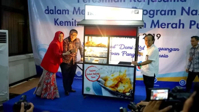 Kemenkop UKM Dukung Koperasi Kembangkan Bisnis Kemitraan Ritel Ikan