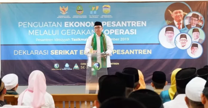 Kemenkop Dukung Penguatan Ekonomi Pesantren Melalui Koperasi