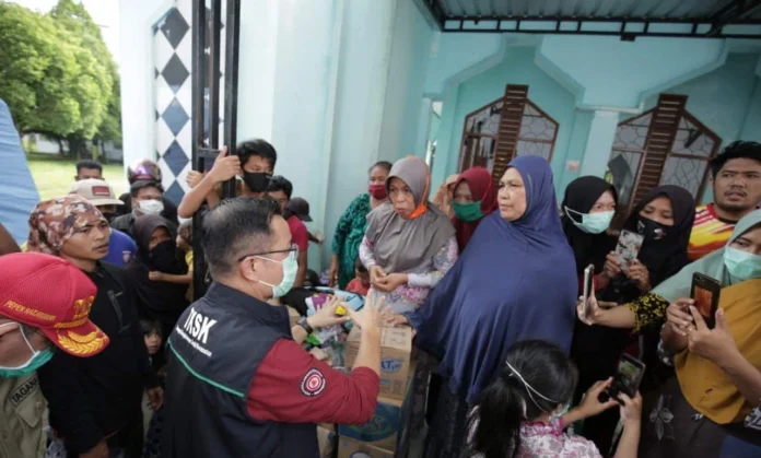 Semangat TKSK Bantu Korban Banjir Masamba Pantang Surut, Meski Akses Sulit