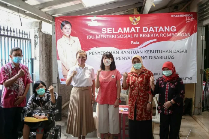 Penuhi Hak Penyandang Disabilitas, Kemensos Salurkan Kebutuhan Dasar Anak dengan Kelainan Genetika Langka