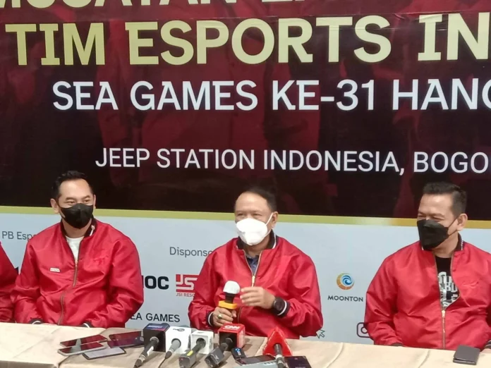 Tinjau Pelatnas Esport SEA Games, Menpora Minta Atlet Tunjukan Prestasi Terbaik