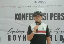 Irjen Pol (Purn) Dr. Drs. Royke Lumowa, Bersepeda Solo Keliling Dunia Promosikan Indonesia