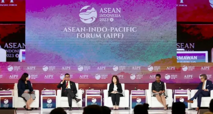 Forum ASEAN-Indo-Pacific, Dirut PLN Suarakan Kolaborasi Global Wujudkan Transisi Energi