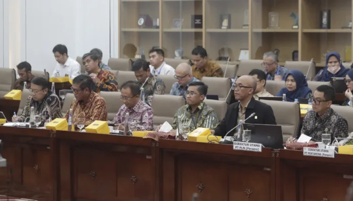 Komisi VI DPR RI Dukung PLN Wujudkan Sinergi BUMN dalam Transisi Energi