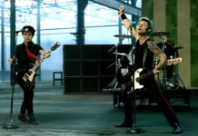 Lirik Lagu American Idiot - Green Day