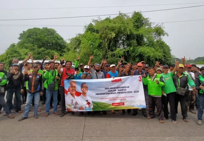 Deklarasi Dukungan Kemenangan Ganjar Mahfud Bersama Komunitas Ojol Pasar Kemis