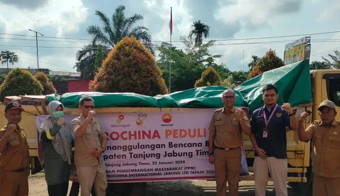 SKK Migas–PetroChina Jabung Serahkan Bantuan Penanganan Banjir di Kabupaten Tanjung Jabung Timur