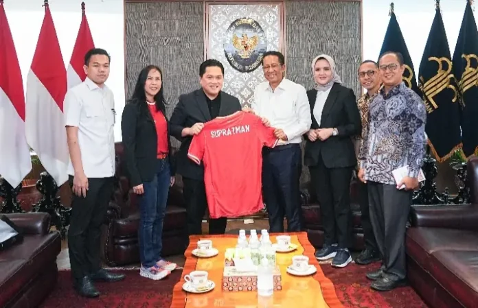 Sekjen PP Perbasi dan Ketum PSSI Kompak Temui Menkumham, Terkait Dukungan Timnas di Masa Depan