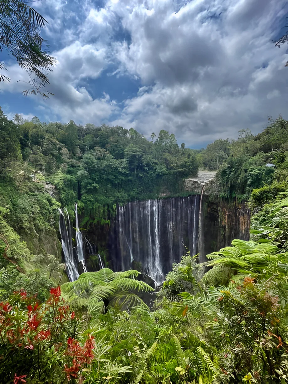 7 Alasan Wisata Air Terjun Tumpak Sewu Wajib Masuk Daftar Liburan Anda